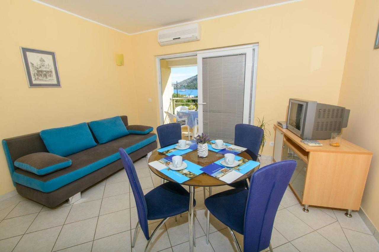 Apartments Anton Vinišće Eksteriør bilde
