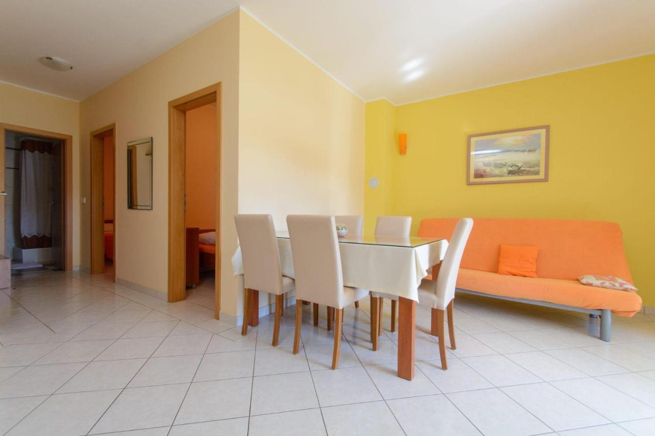 Apartments Anton Vinišće Eksteriør bilde