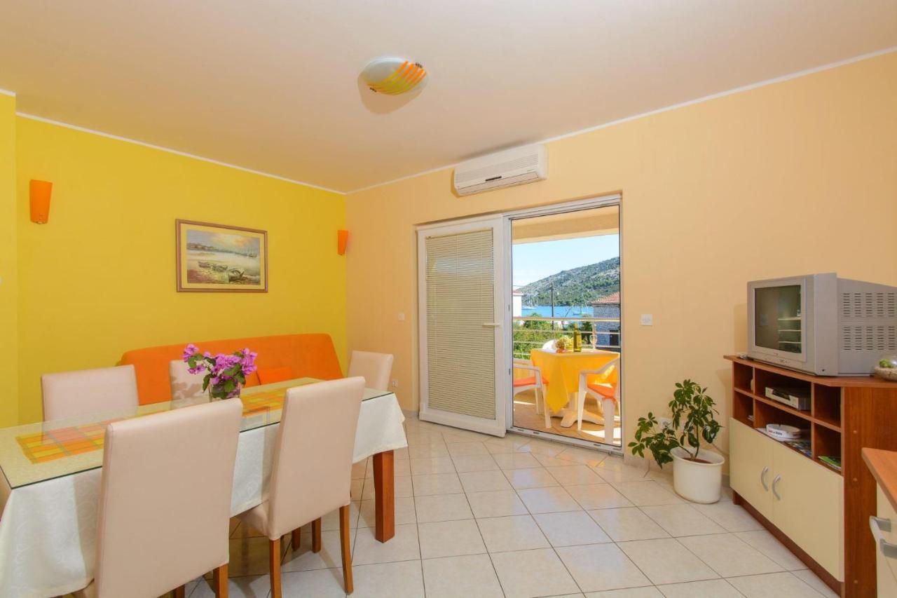 Apartments Anton Vinišće Eksteriør bilde